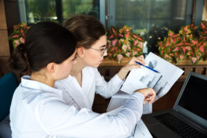 Quais são os indicadores financeiros mais importantes para uma clínica de estética